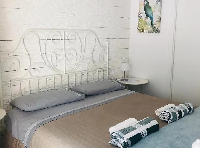 Hotel Zi' Mari' - Via Roma Polignano a Mare